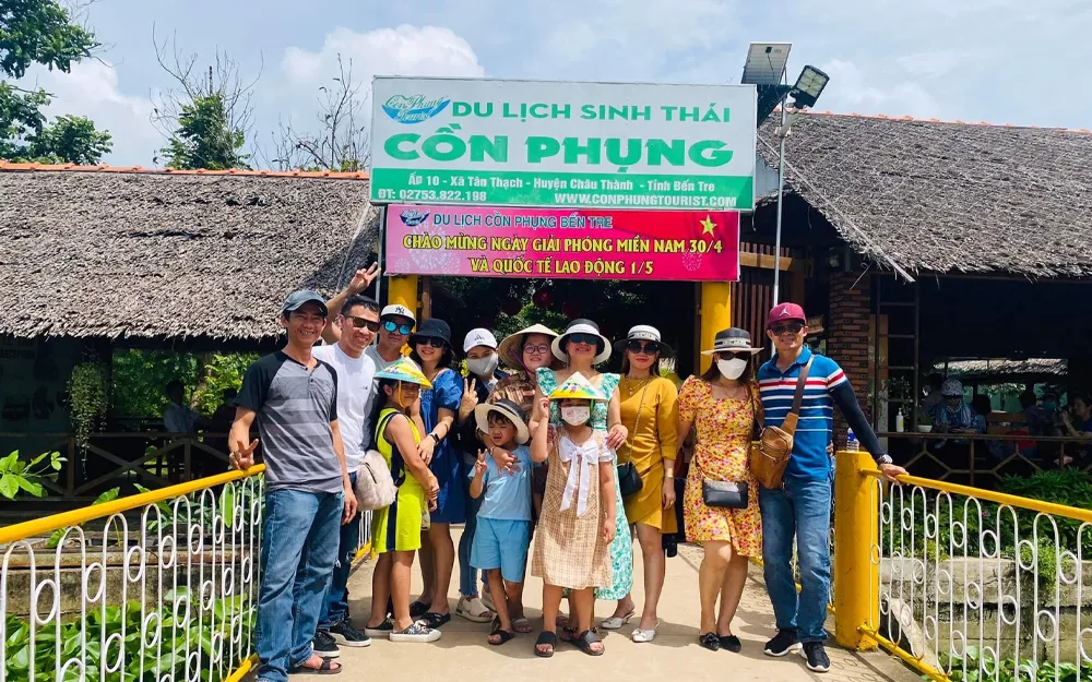 Khu du lịch Cồn Phụng