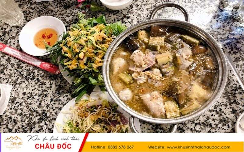 Lẩu mắm Châu Đốc An Giang ở quán Hội quán Châu Đốc