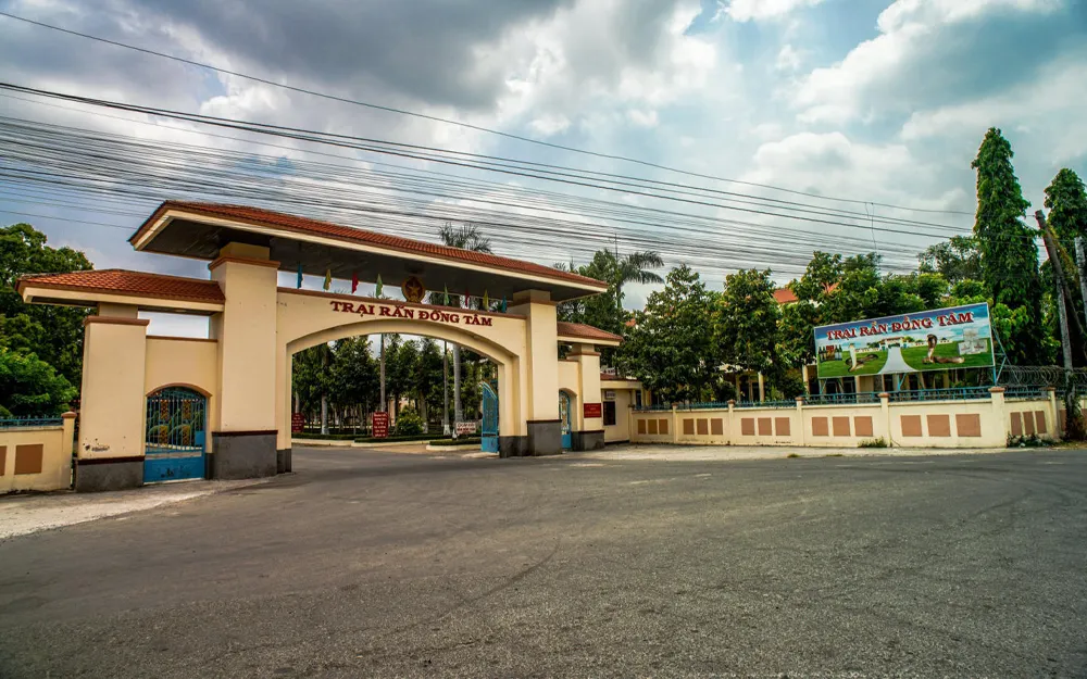 Trại rắn Đồng Tâm