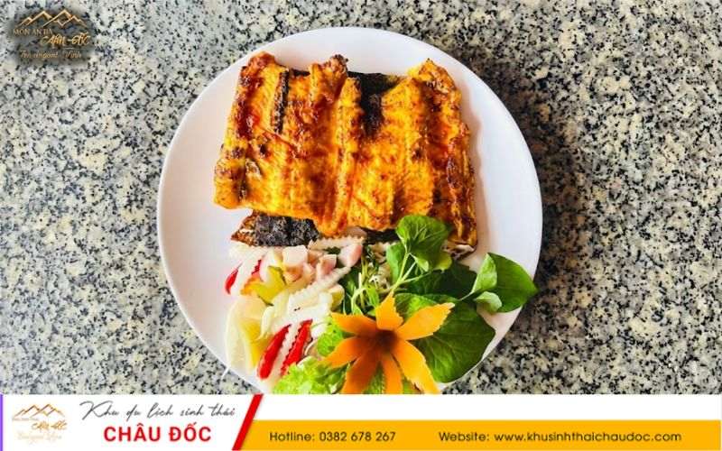 Ẩm thực tại Khu sinh thái Châu Đốc cá tầm nướng muối ớt