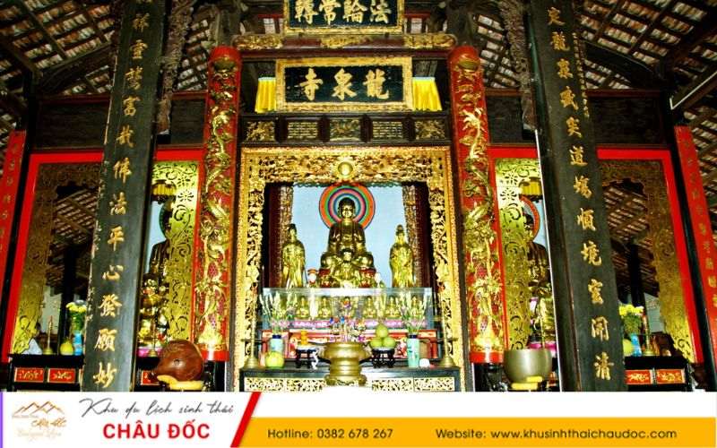 Không gian Chùa Linh Thứu