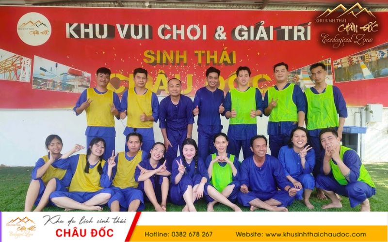 Trang phục áo bà ba tại Khu sinh thái Châu Đốc