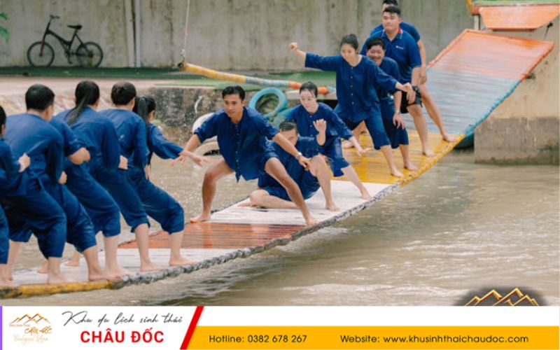 Thử thách cầu nhúng miền Tây