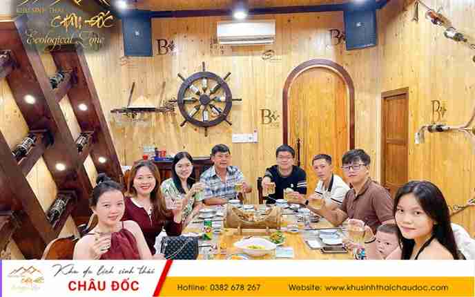 Không gian riêng cho gia đình tại hầm rượu Khu sinh thái Châu Đốc