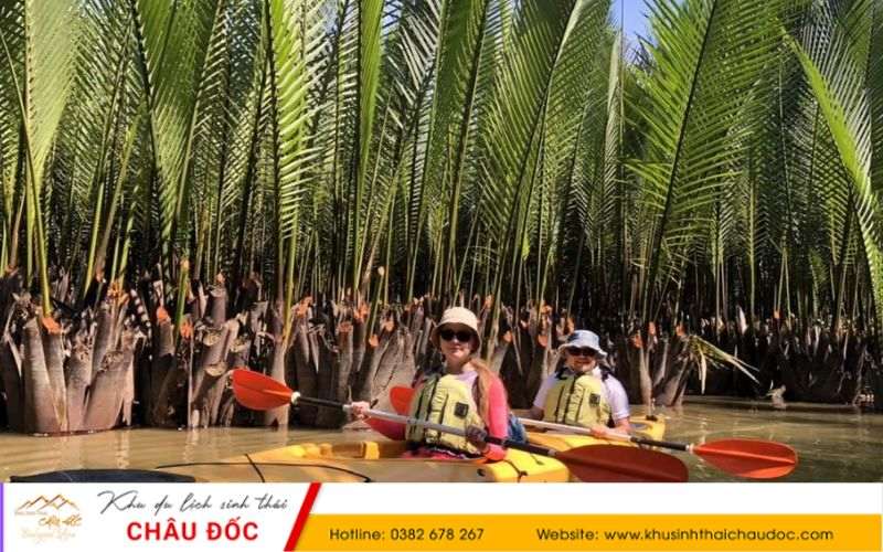 Chèo thuyền kayak