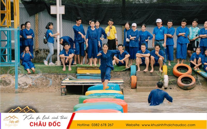 Khu vui chơi dưới nước tại Khu sinh thái Châu Đốc