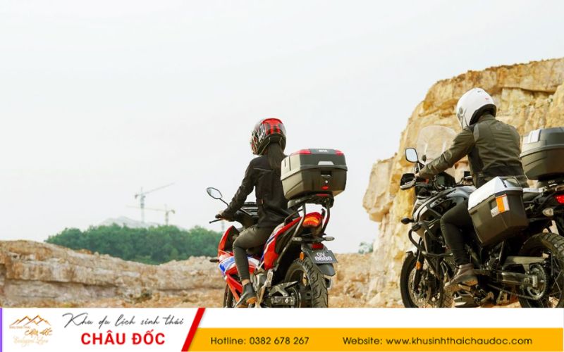 Phương tiện xe máy đi rừng tràm Trà Sư