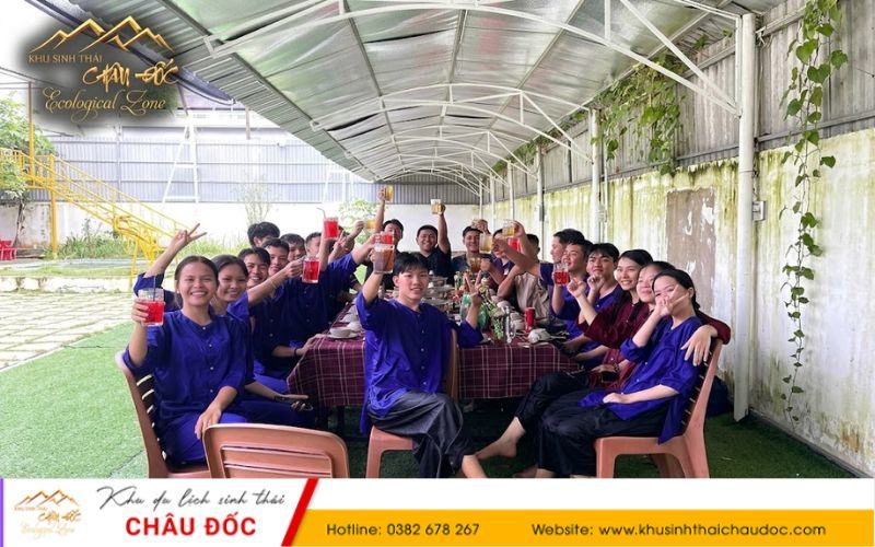 Ẩm thực gia đình tại Khu vui chơi Khu sinh thái Châu Đốc