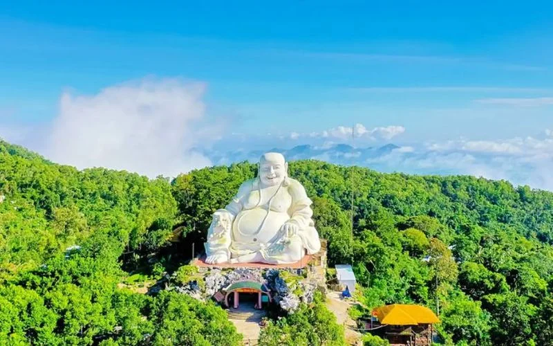 Nóc nhà miền Tây điểm đến nổi tiếng của An Giang