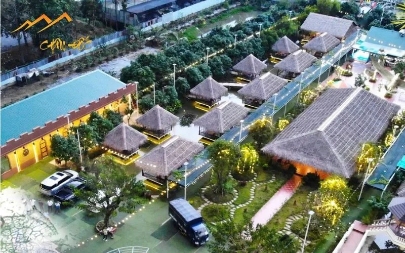 Khu du lịch sinh thái Châu Đốc sở hữu không gian miệt vườn xanh mát, mang đậm nét đẹp đặc trưng của miền Tây Nam Bộ