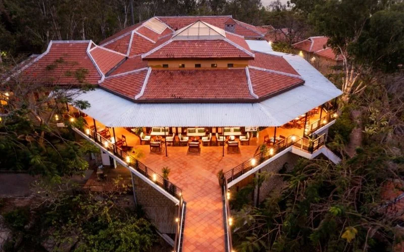 Không gian ngắm hoàng hôn và thưởng thức ẩm thực cực đỉnh tại nhà hàng Lá Giang Châu Đốc